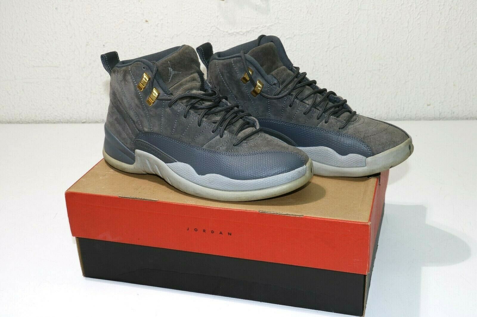 Air jordan retro on sale 12 dark grey