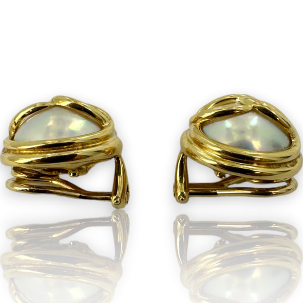 Vintage Tiffany & Co Signed White Mabe Pearl 18k Solid Yellow Gold Knot Clip-On Earrings