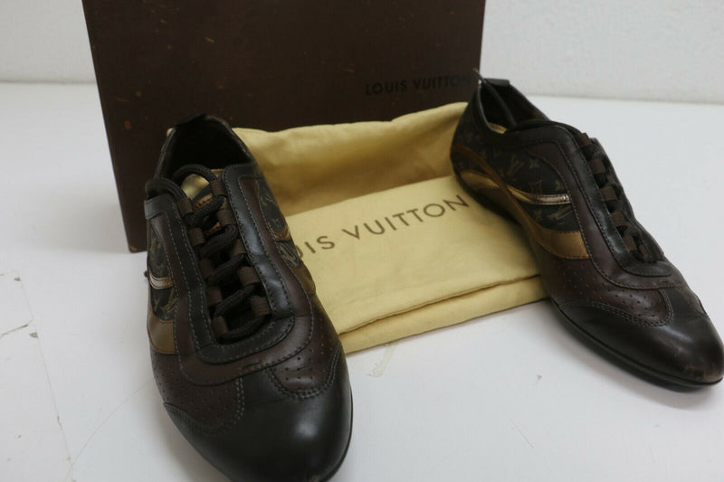 LOUIS VUITTON WOMEN LV MONOGRAM SNEAKERS -BROWN 37EU/6US