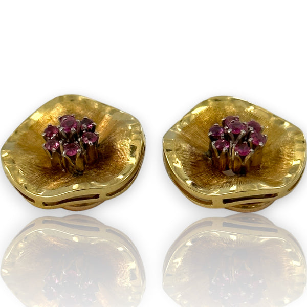 Vintage 1940s-50s 18kt Solid Yellow Gold Clip-On Earrings Florentine Finish With Rubies