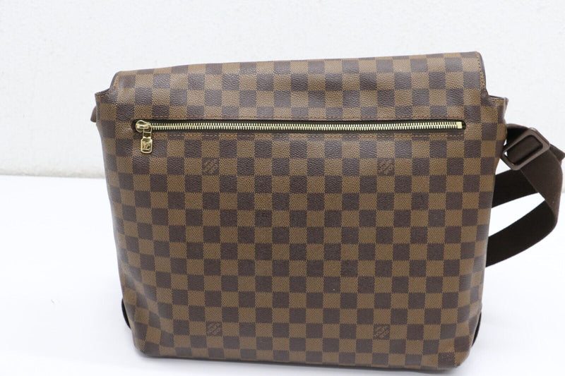 Louis Vuitton Damier Brooklyn GM Messenger Bag CA1172