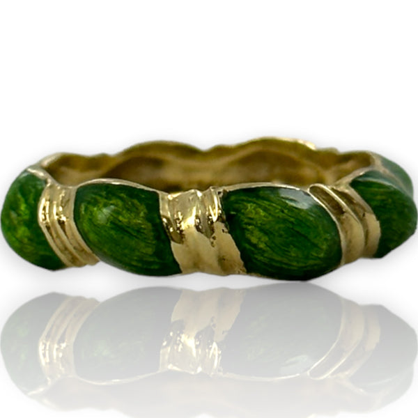 Vintage 1960s Handmade Solid 14kt Yellow Gold and Pristine Green Enamel Twist Stackable Ring Accent 5mm Band Size 8